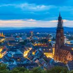 Freiburger Altstadt vom Fahnenplatz aus